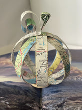 Load image into Gallery viewer, Map Pumpkin