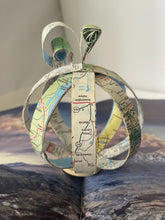 Load image into Gallery viewer, Map Pumpkin