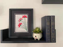 Load image into Gallery viewer, Spring Flower Book Art